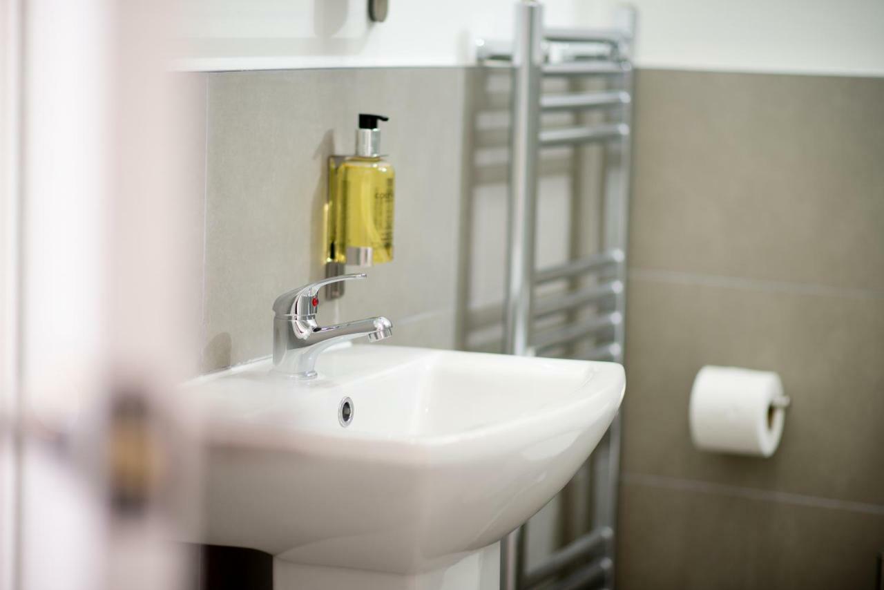 Flat A - Spacious Ground Floor, 1 Bedroom Apartment In Central Southsea, Portsmouth Ngoại thất bức ảnh